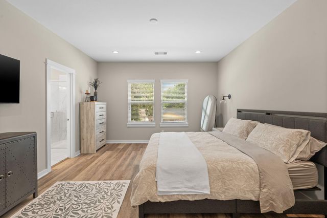 413 Stonework Oaks Lane, Houston, TX 77076
