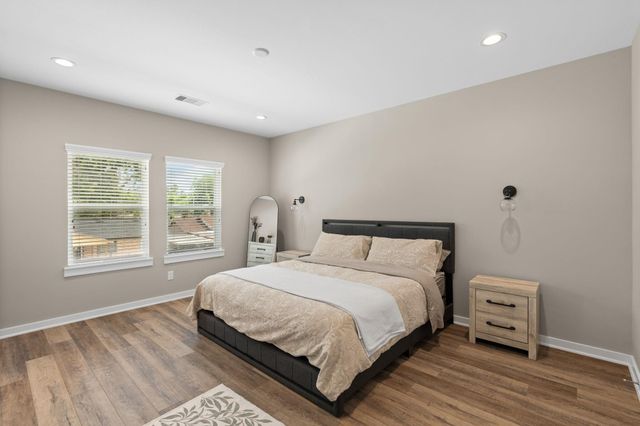 413 Stonework Oaks Lane, Houston, TX 77076