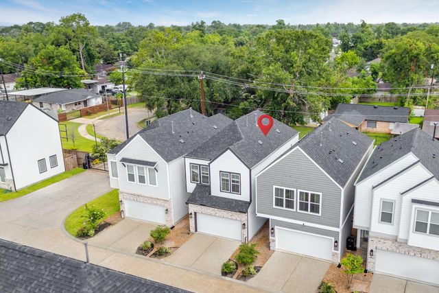 413 Stonework Oaks Lane, Houston, TX 77076