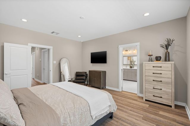 413 Stonework Oaks Lane, Houston, TX 77076