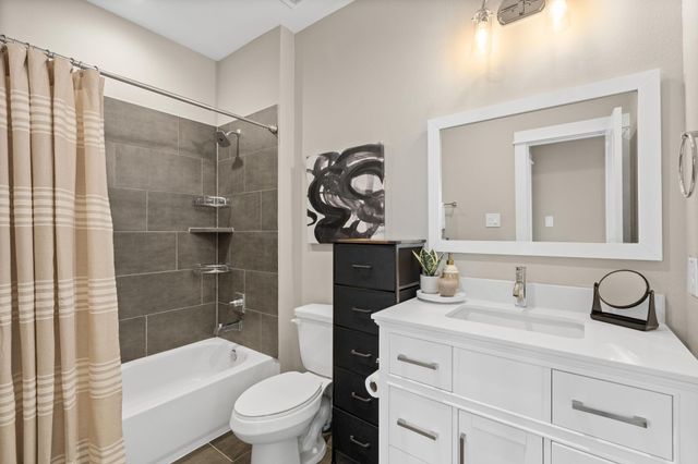 413 Stonework Oaks Lane, Houston, TX 77076