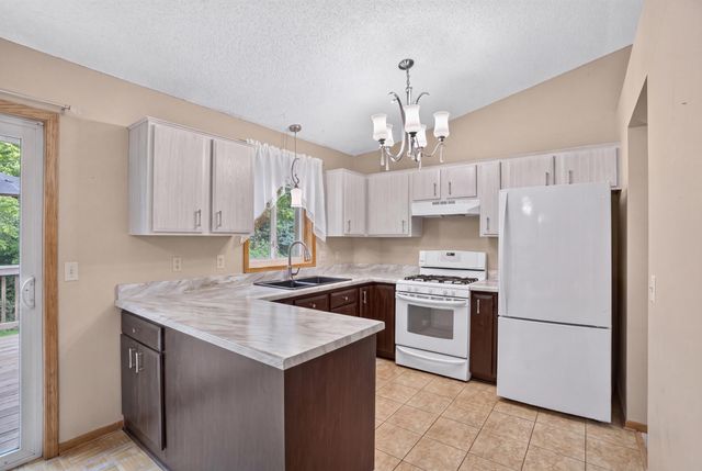 13116 Court Place, Burnsville, MN 55337