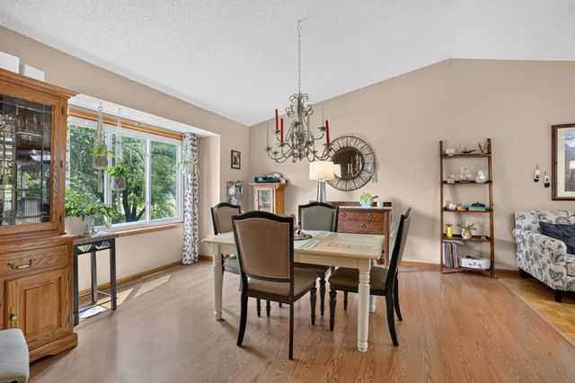13116 Court Place, Burnsville, MN 55337
