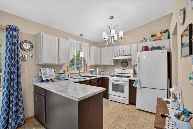 13116 Court Place, Burnsville, MN 55337