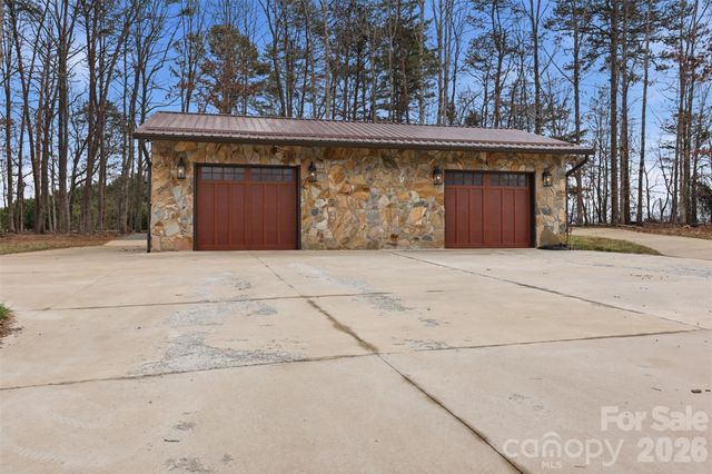 2255 Mount Olive Church Road, Newton, NC 28658