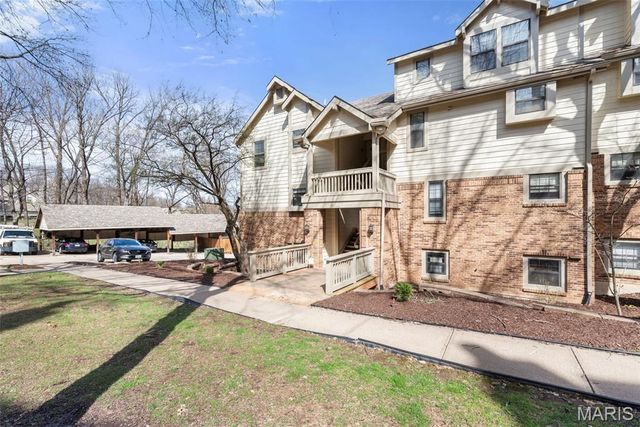 2224 Canyonlands Drive C, Maryland Heights, MO 63043