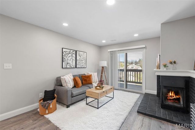 2224 Canyonlands Drive C, Maryland Heights, MO 63043