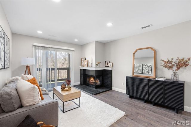 2224 Canyonlands Drive C, Maryland Heights, MO 63043