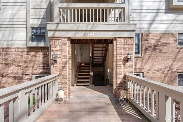 2224 Canyonlands Drive C, Maryland Heights, MO 63043