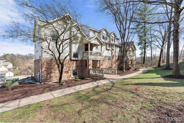 2224 Canyonlands Drive C, Maryland Heights, MO 63043