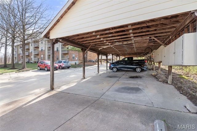 2224 Canyonlands Drive C, Maryland Heights, MO 63043