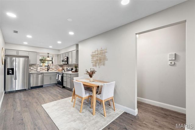 2224 Canyonlands Drive C, Maryland Heights, MO 63043