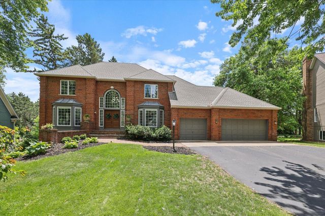 1638 Quail Ridge Circle, Woodbury, MN 55125