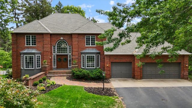 1638 Quail Ridge Circle, Woodbury, MN 55125