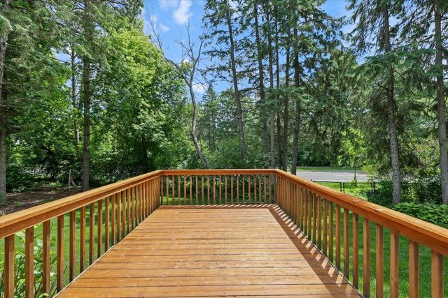 1638 Quail Ridge Circle, Woodbury, MN 55125