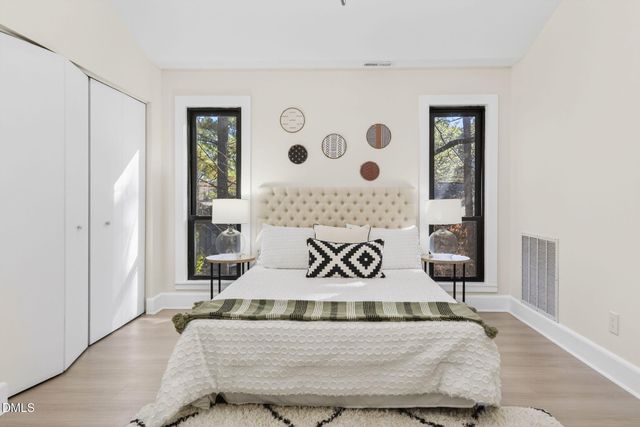 16 Stillwater Park, Durham, NC 27707