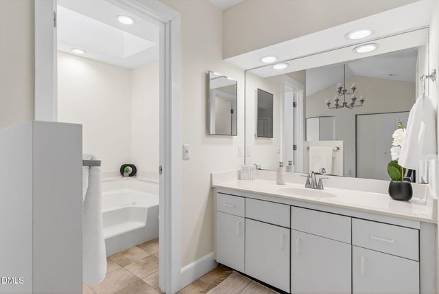 16 Stillwater Park, Durham, NC 27707