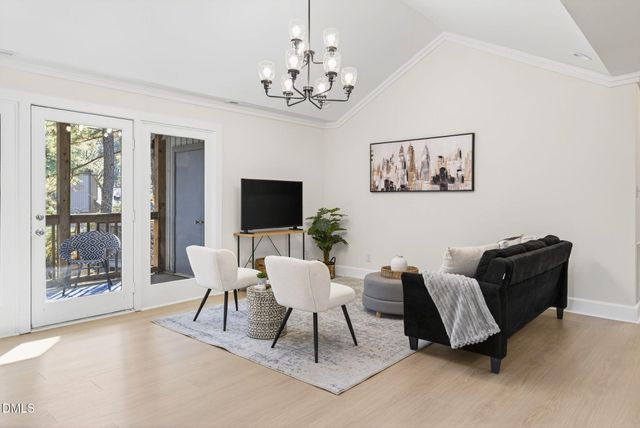 16 Stillwater Park, Durham, NC 27707