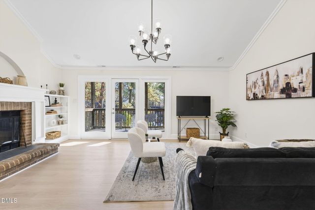 16 Stillwater Park, Durham, NC 27707