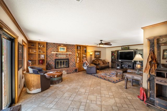 2852 NE 160, Cheney, KS 67025