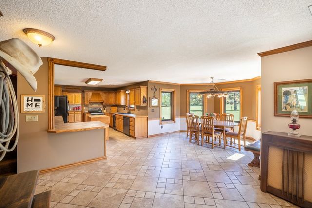 2852 NE 160, Cheney, KS 67025