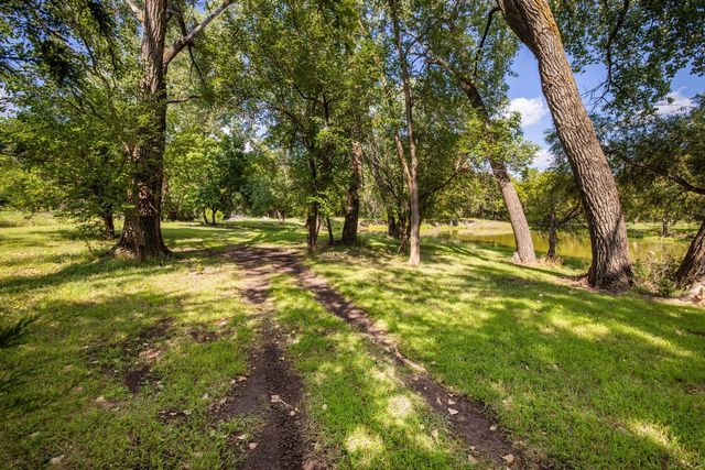 2852 NE 160, Cheney, KS 67025