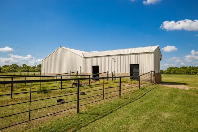 2852 NE 160, Cheney, KS 67025