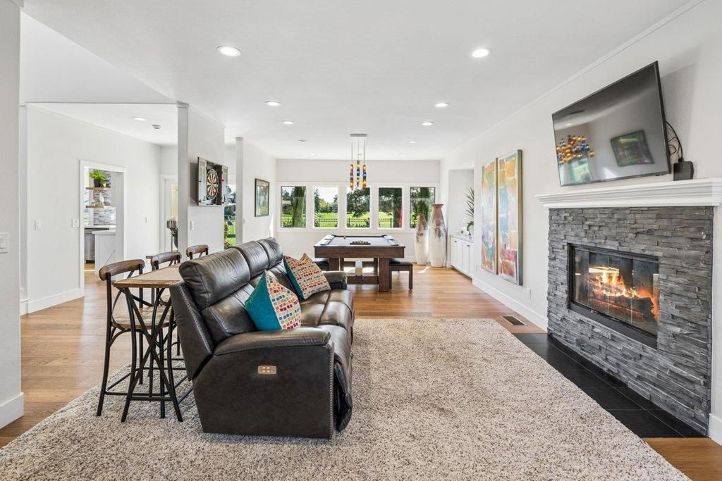 Image 8 of property listing at 3756 Gleneagles Drive, Stockton, CA 95219