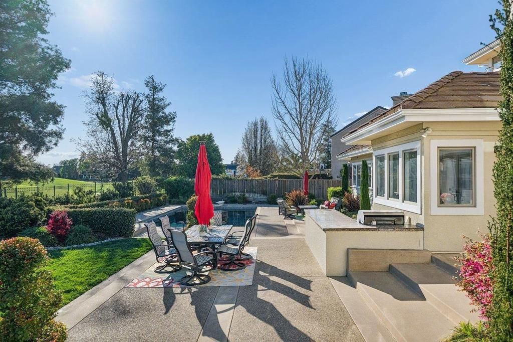 Image 88 of property listing at 3756 Gleneagles Drive, Stockton, CA 95219