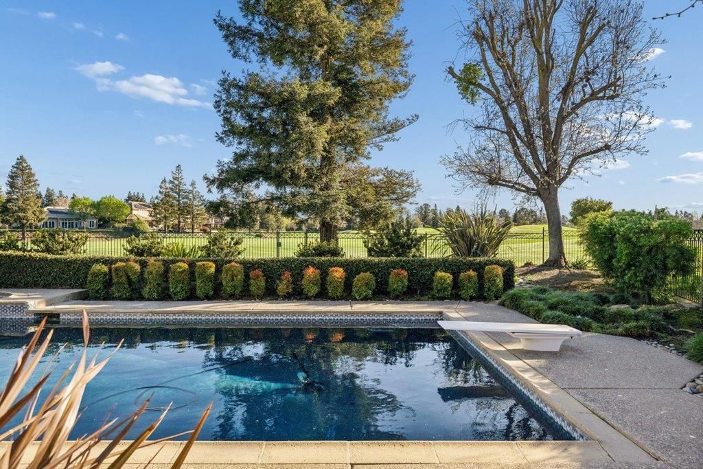 Image 89 of property listing at 3756 Gleneagles Drive, Stockton, CA 95219