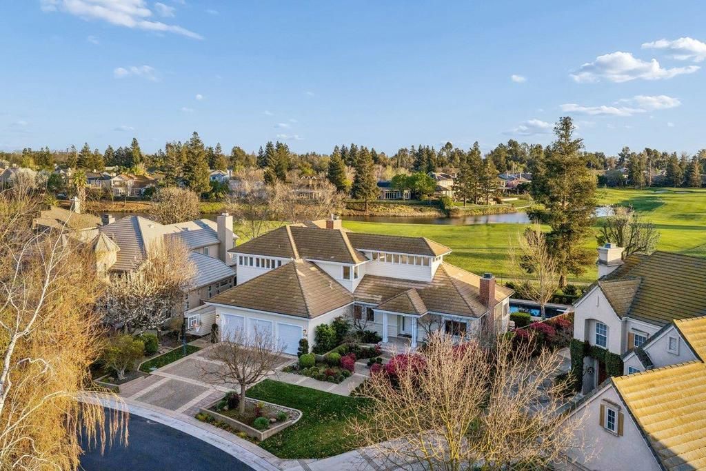 Image 91 of property listing at 3756 Gleneagles Drive, Stockton, CA 95219