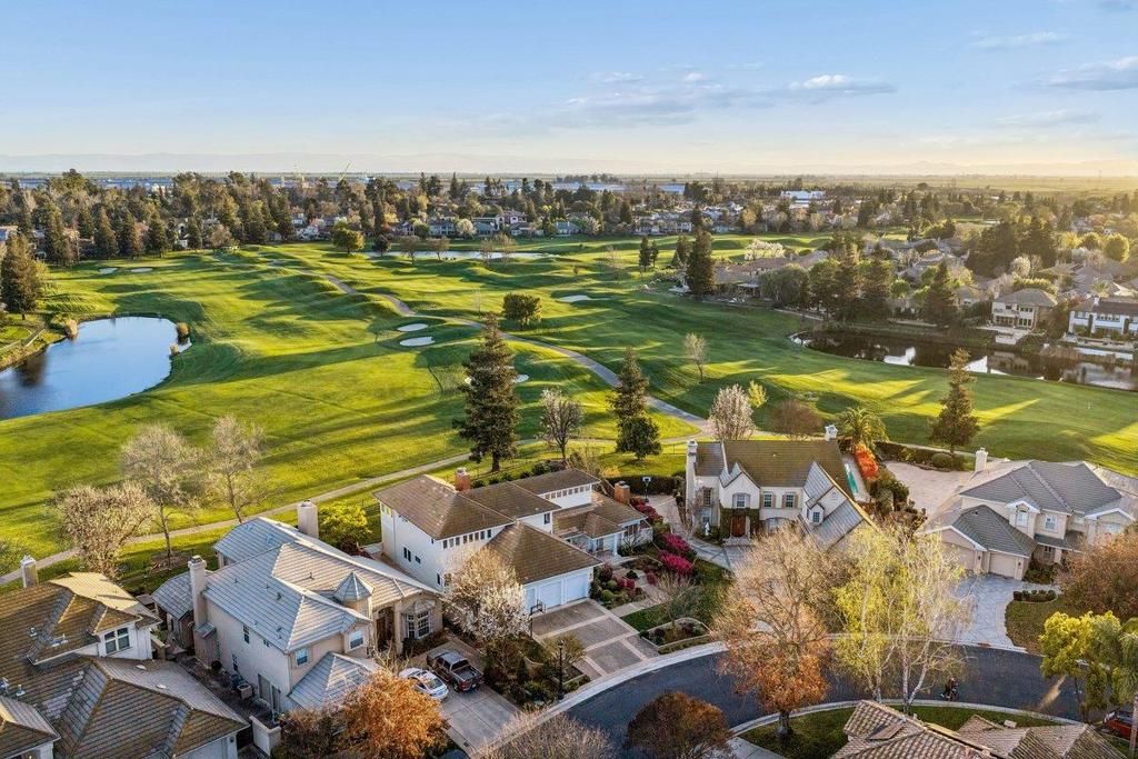 Image 94 of property listing at 3756 Gleneagles Drive, Stockton, CA 95219