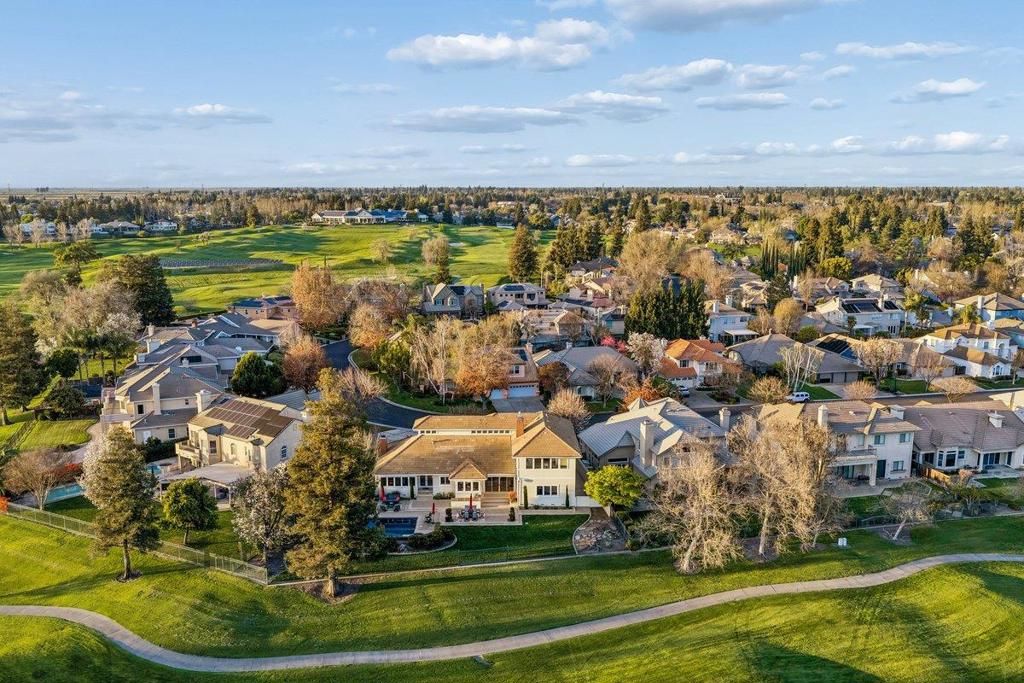 Image 97 of property listing at 3756 Gleneagles Drive, Stockton, CA 95219