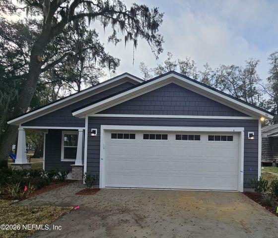 7138 BERRY Avenue, Jacksonville, FL 32211