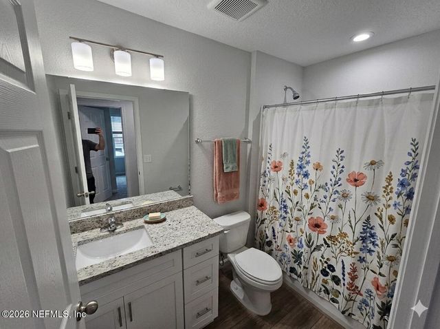 7138 BERRY Avenue, Jacksonville, FL 32211