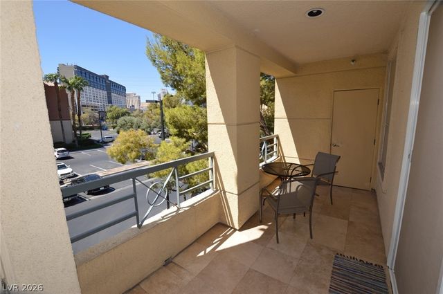 230 East Flamingo Road 210, Las Vegas, NV 89169