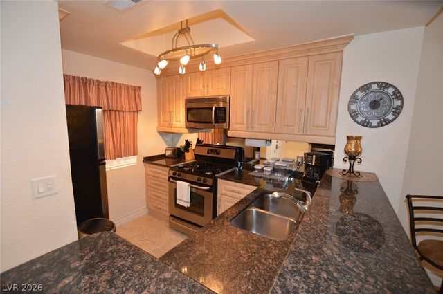 230 East Flamingo Road 210, Las Vegas, NV 89169