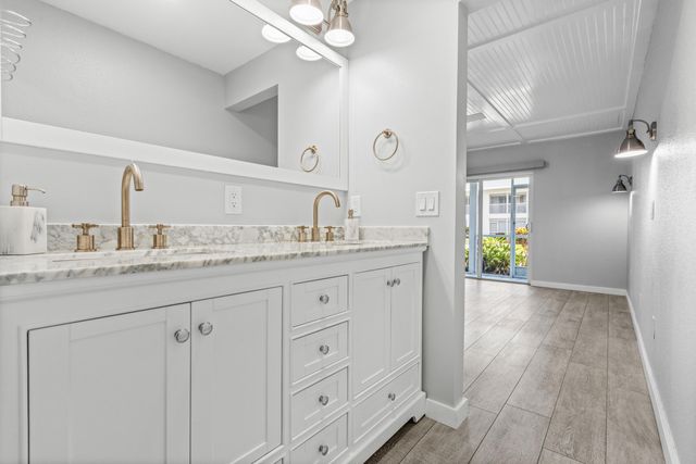 1864 SW Palm City Road Unit 103, Stuart, FL 34994