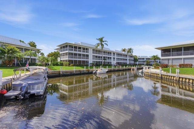 1864 SW Palm City Road Unit 103, Stuart, FL 34994