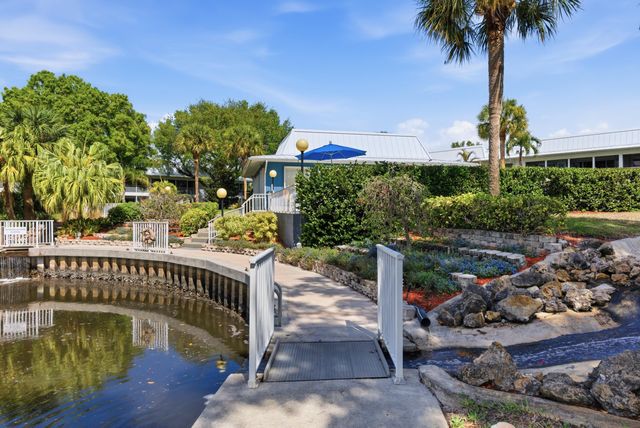 1864 SW Palm City Road Unit 103, Stuart, FL 34994