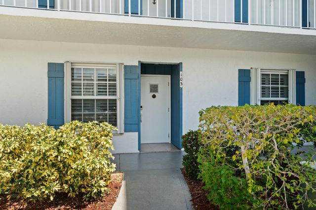 1864 SW Palm City Road Unit 103, Stuart, FL 34994