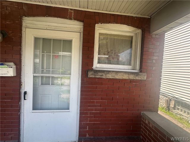 532 10th Street, Niagara Falls, NY 14301