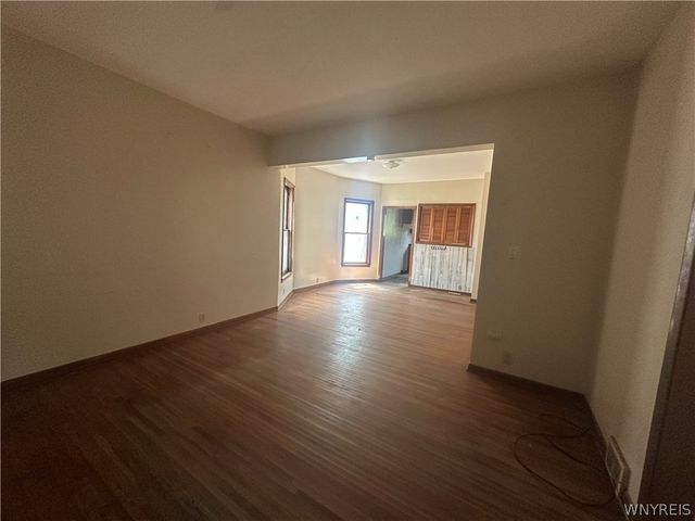 532 10th Street, Niagara Falls, NY 14301