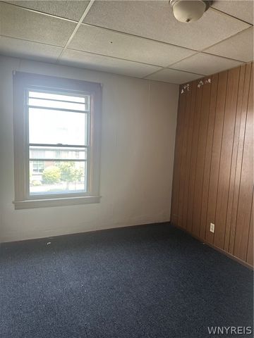 532 10th Street, Niagara Falls, NY 14301