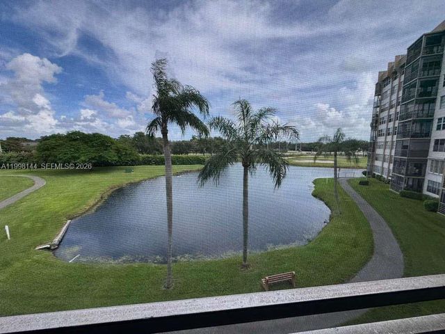 1200 Saint Charles Pl 321, Pembroke Pines, FL 33026