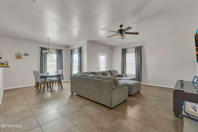 3261 LEAH POINT Lane, El Paso, TX 79938