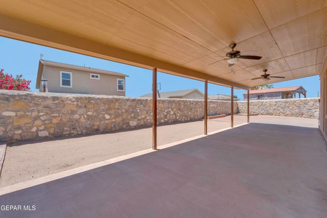 3261 LEAH POINT Lane, El Paso, TX 79938
