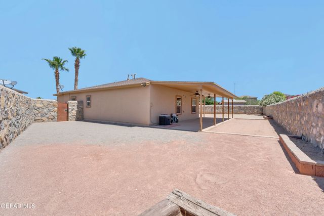 3261 LEAH POINT Lane, El Paso, TX 79938