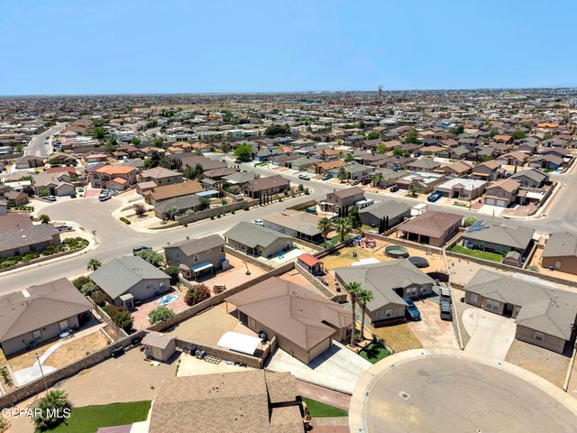 3261 LEAH POINT Lane, El Paso, TX 79938