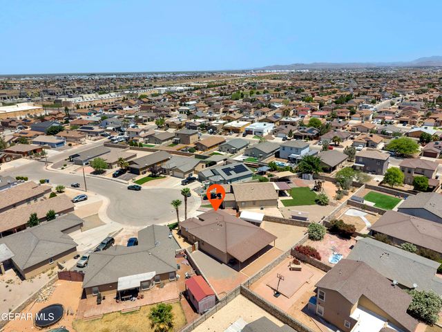 3261 LEAH POINT Lane, El Paso, TX 79938